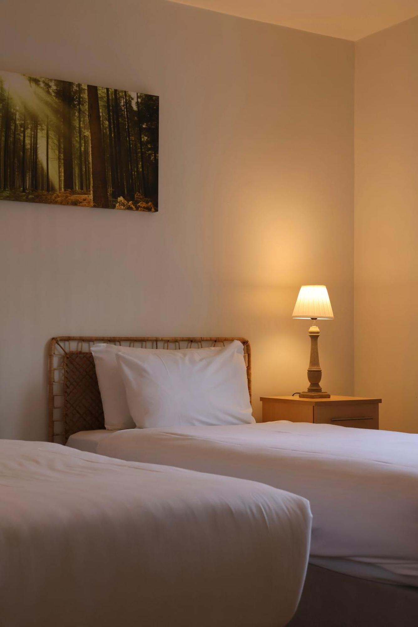 Doolin Village Lodges Экстерьер фото