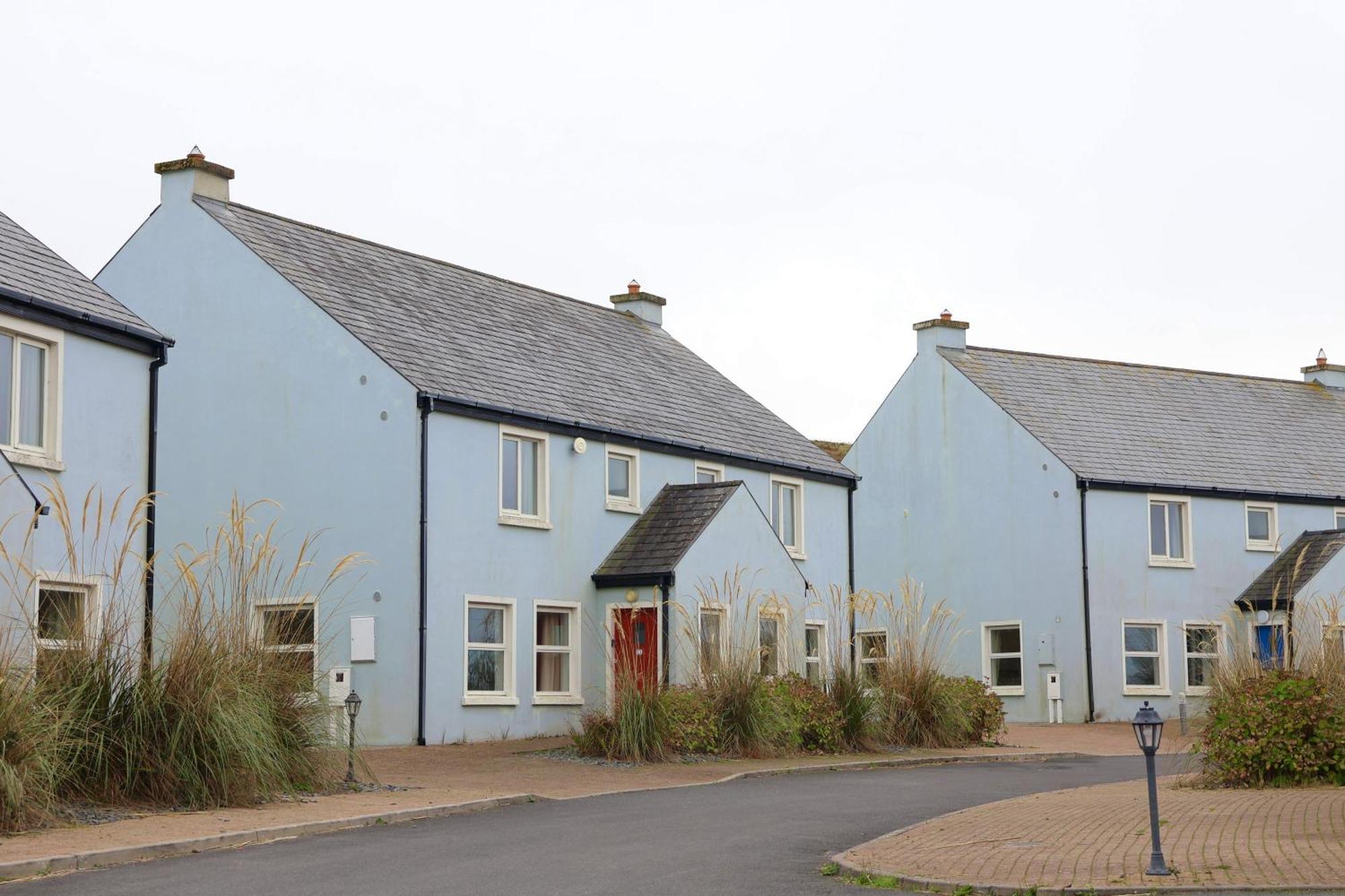 Doolin Village Lodges Экстерьер фото