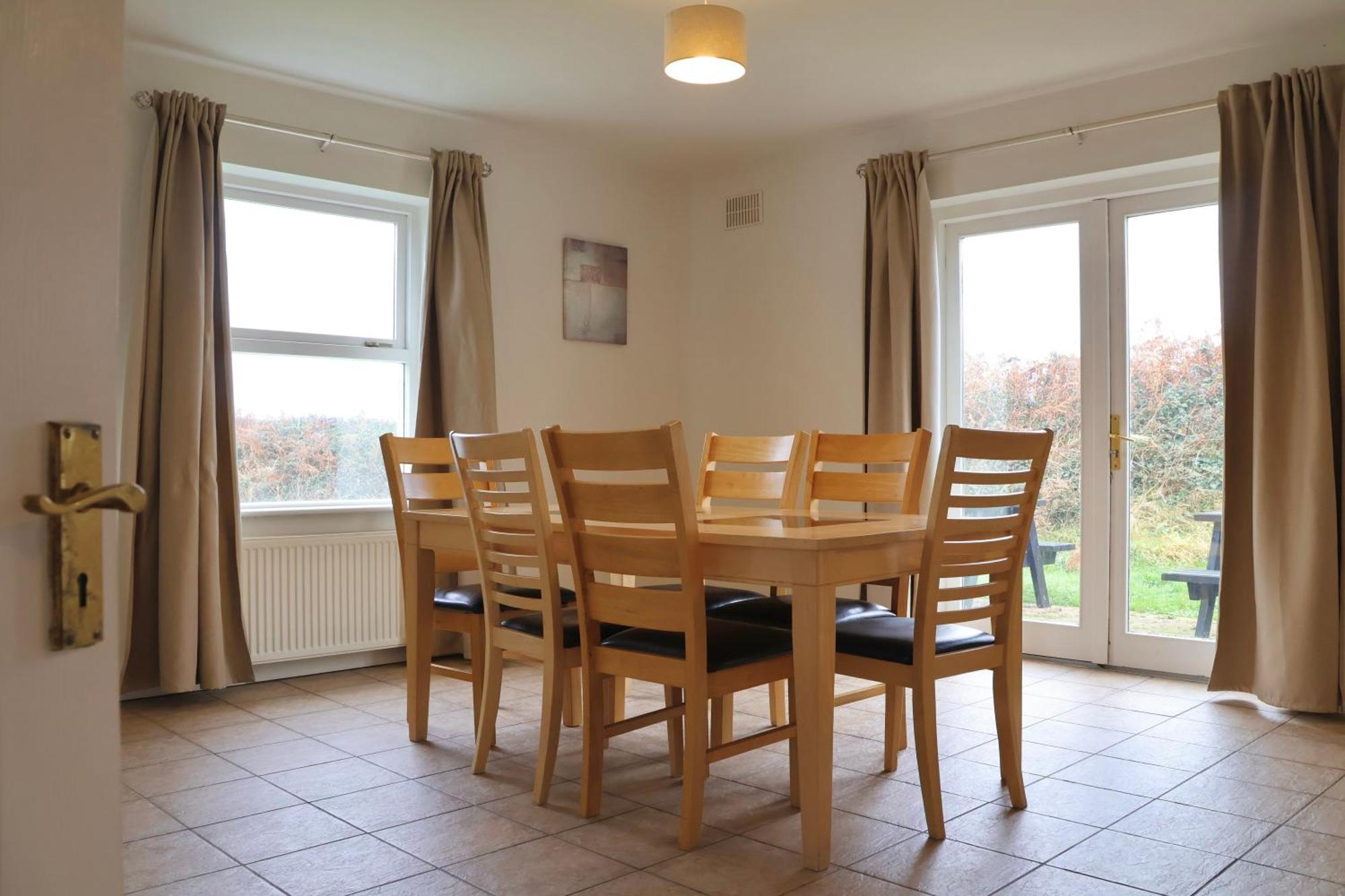 Doolin Village Lodges Экстерьер фото