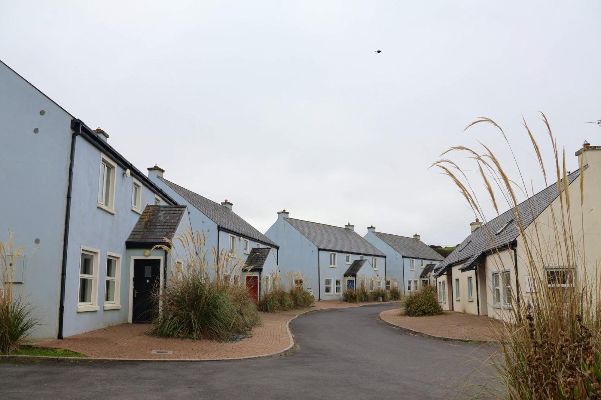Doolin Village Lodges Экстерьер фото